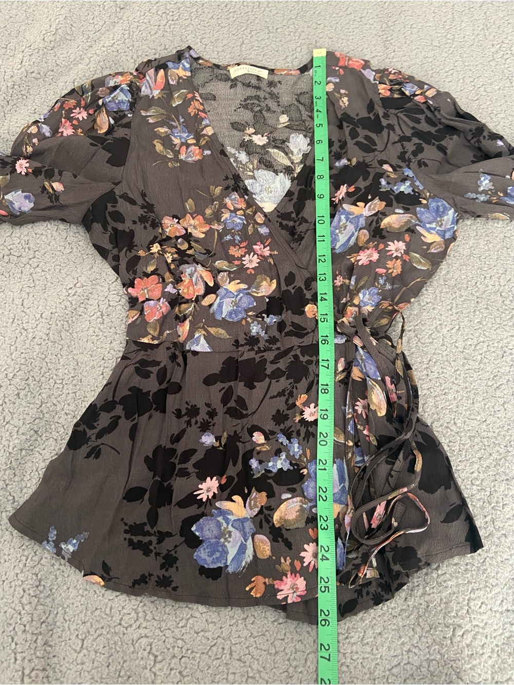 LOVESTITCH FLORAL TIE WAIST BLOUSE SIZE MEDIUM - Picture 8 of 9